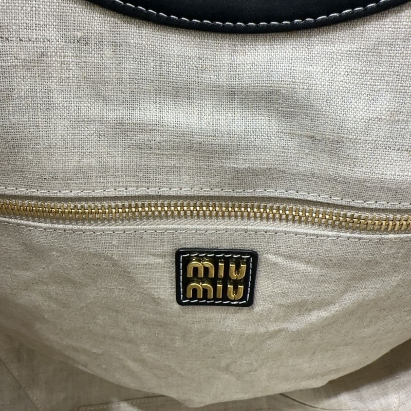 Miu Miu Tote Bags